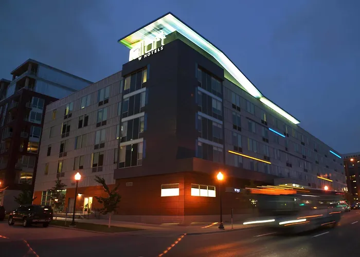Aloft Minneapolis