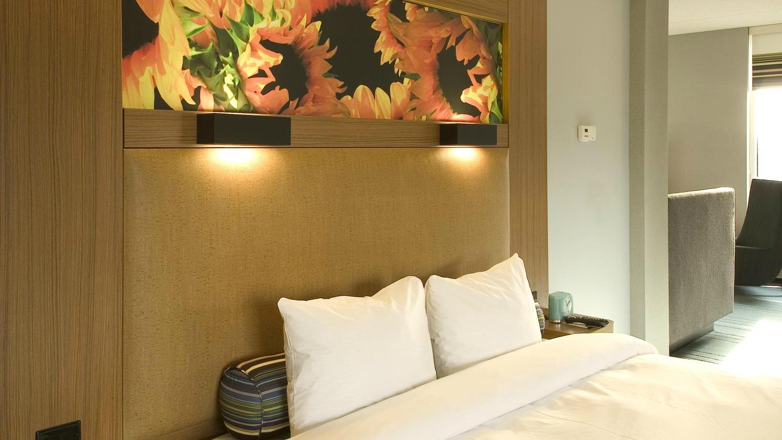 Aloft Hotel 3*
