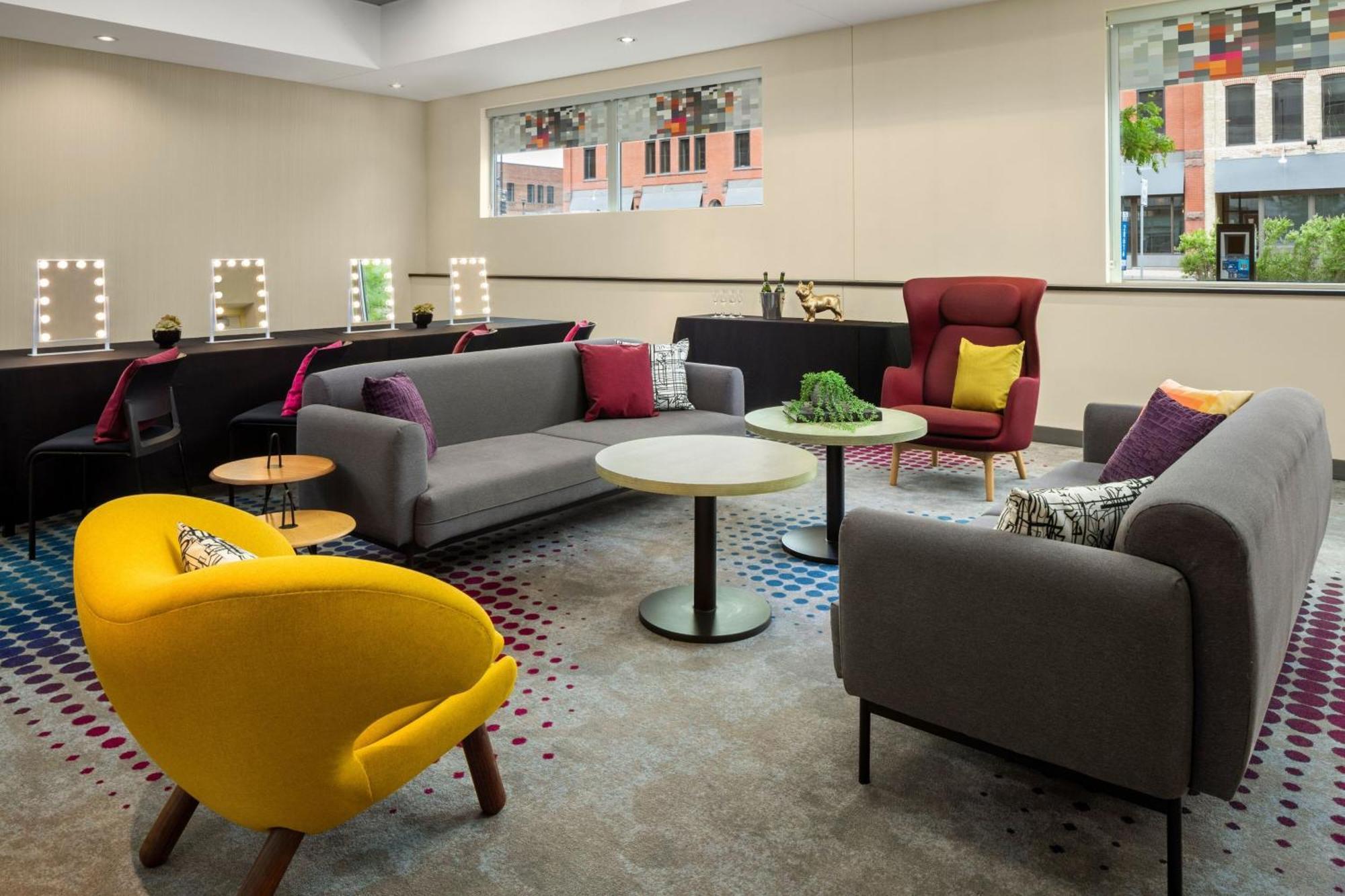 Aloft Hotel Minneapolis